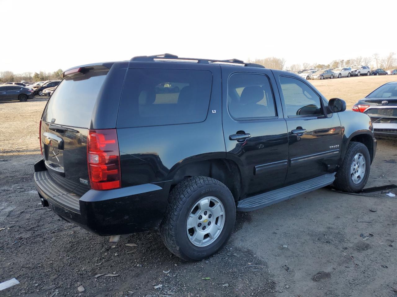 Image 3 of 2012 CHEVROLET TAHOE K1500 LT 2012 with VIN 1GNSKBE01CR105595