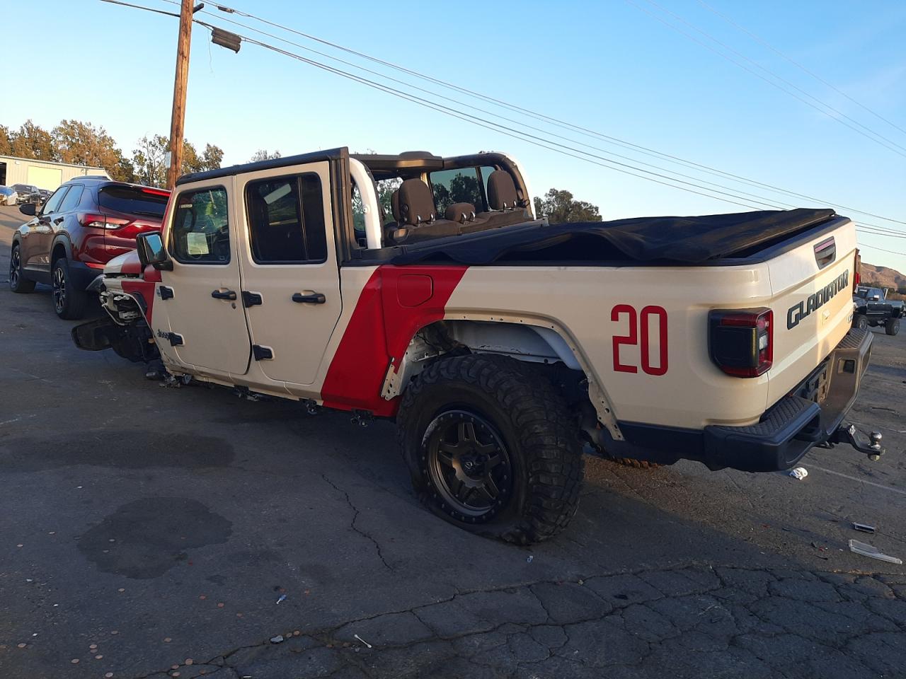 Изображение 2 2020 JEEP GLADIATOR OVERLAND 2020 с VIN 1C6HJTFG8LL133489