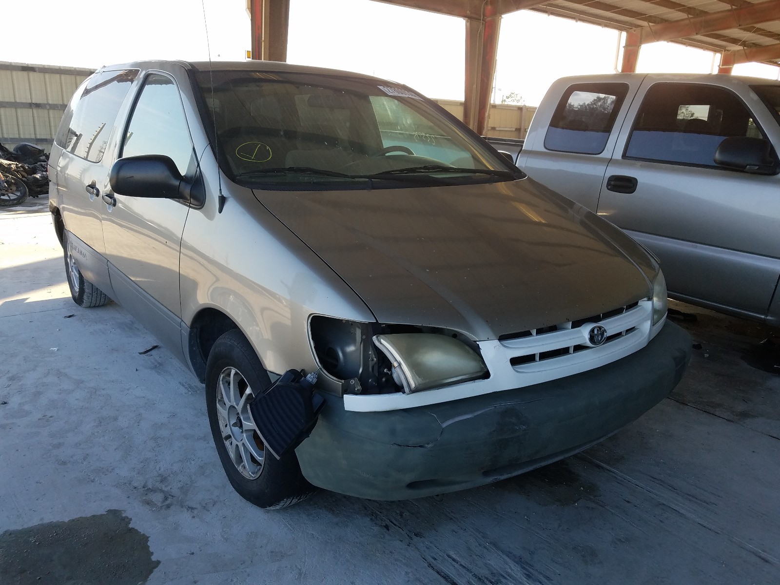 2001 TOYOTA SIENNA CE 2001 image
