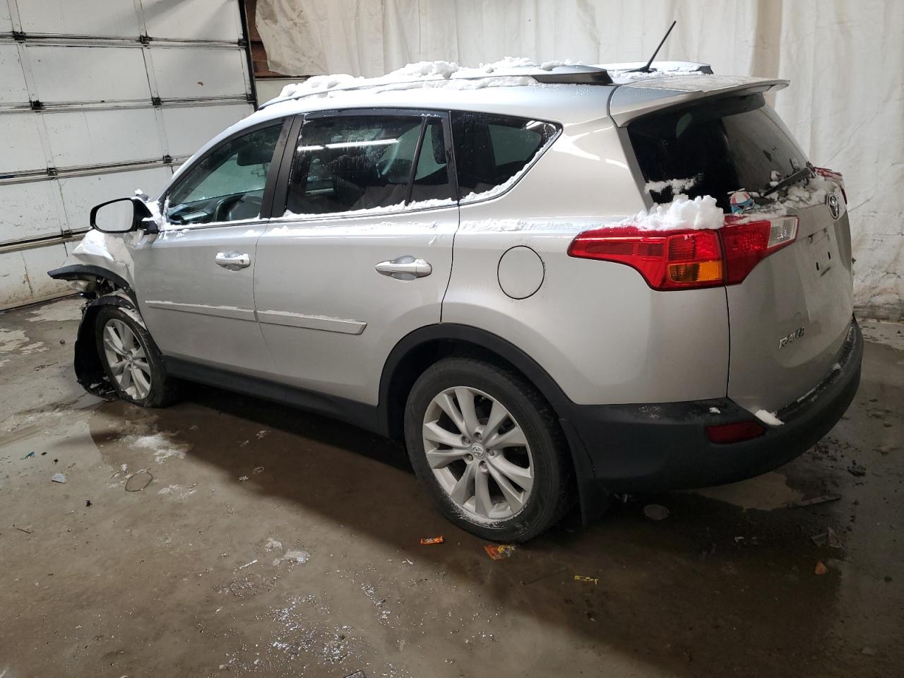 Изображение 2 2015 TOYOTA RAV4 LIMITED 2015 с VIN 2T3DFREV9FW379254