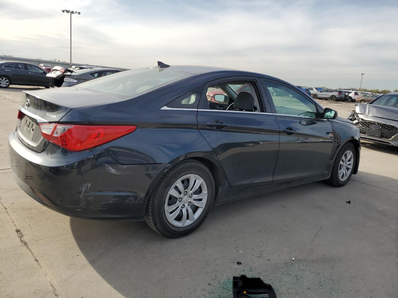 Obraz 3 z 2013 HYUNDAI SONATA GLS 2013 z VIN 5NPEB4AC8DH584978