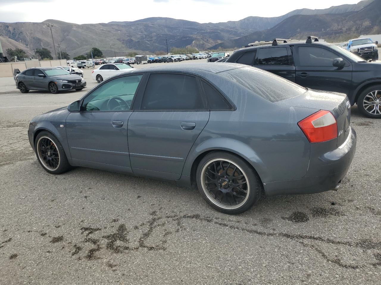 Obraz 2 z 2004 AUDI A4 1.8T 2004 z VIN WAUJC68E74A217492