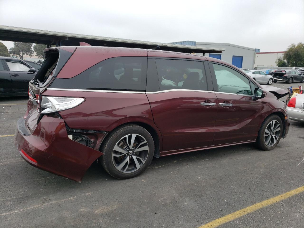 Image 3 of 2018 HONDA ODYSSEY ELITE 2018 with VIN 5FNRL6H97JB035769