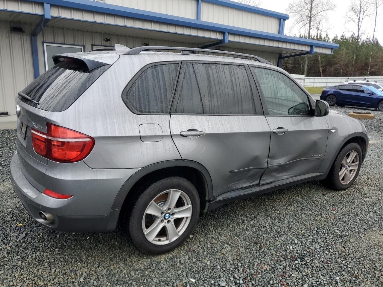 Obraz 3 z 2011 BMW X5 XDRIVE35D 2011 z VIN 5UXZW0C52BL659047