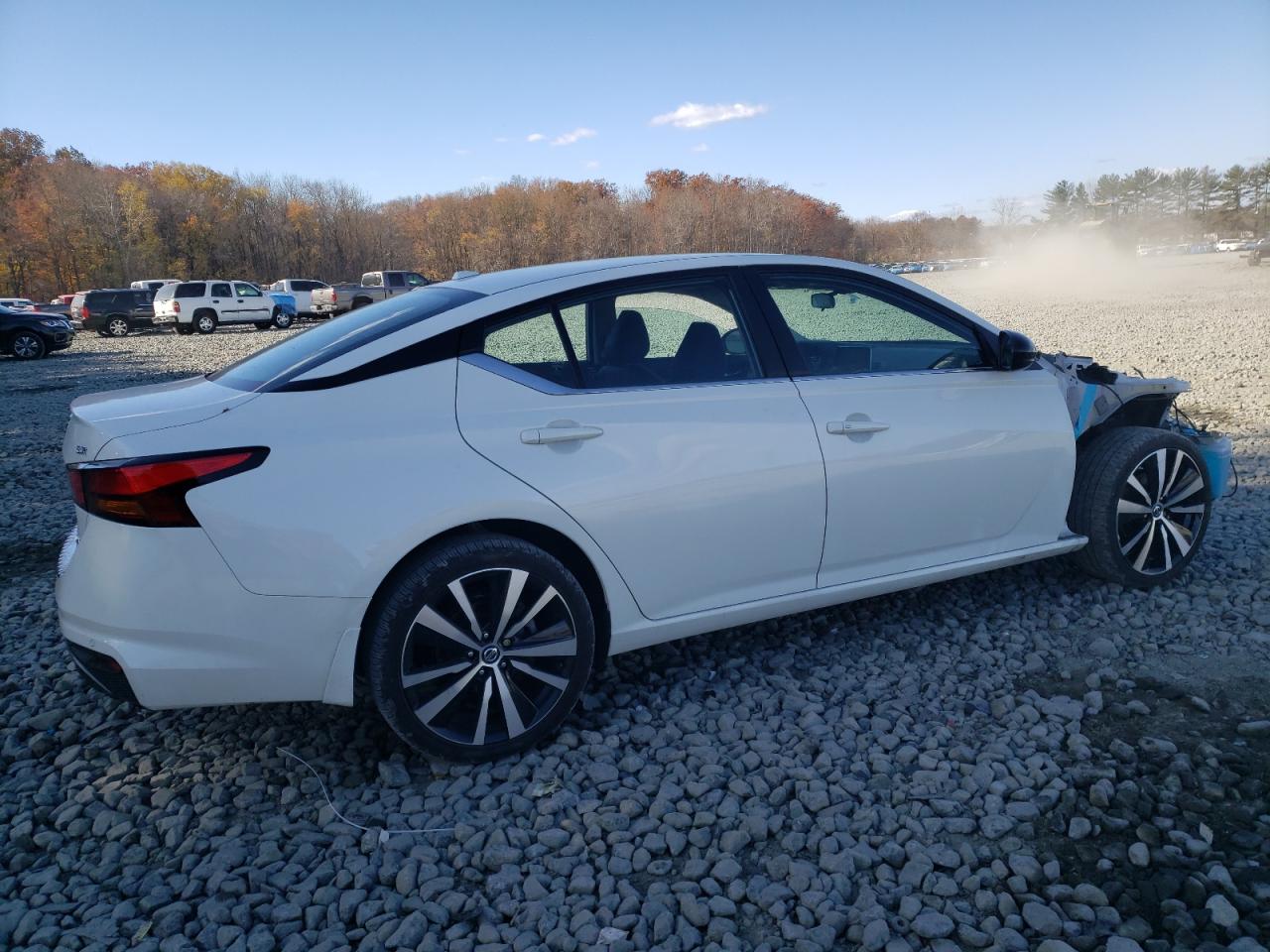 Image 3 of 2021 NISSAN ALTIMA SR 2021 with VIN 1N4BL4CW6MN353879
