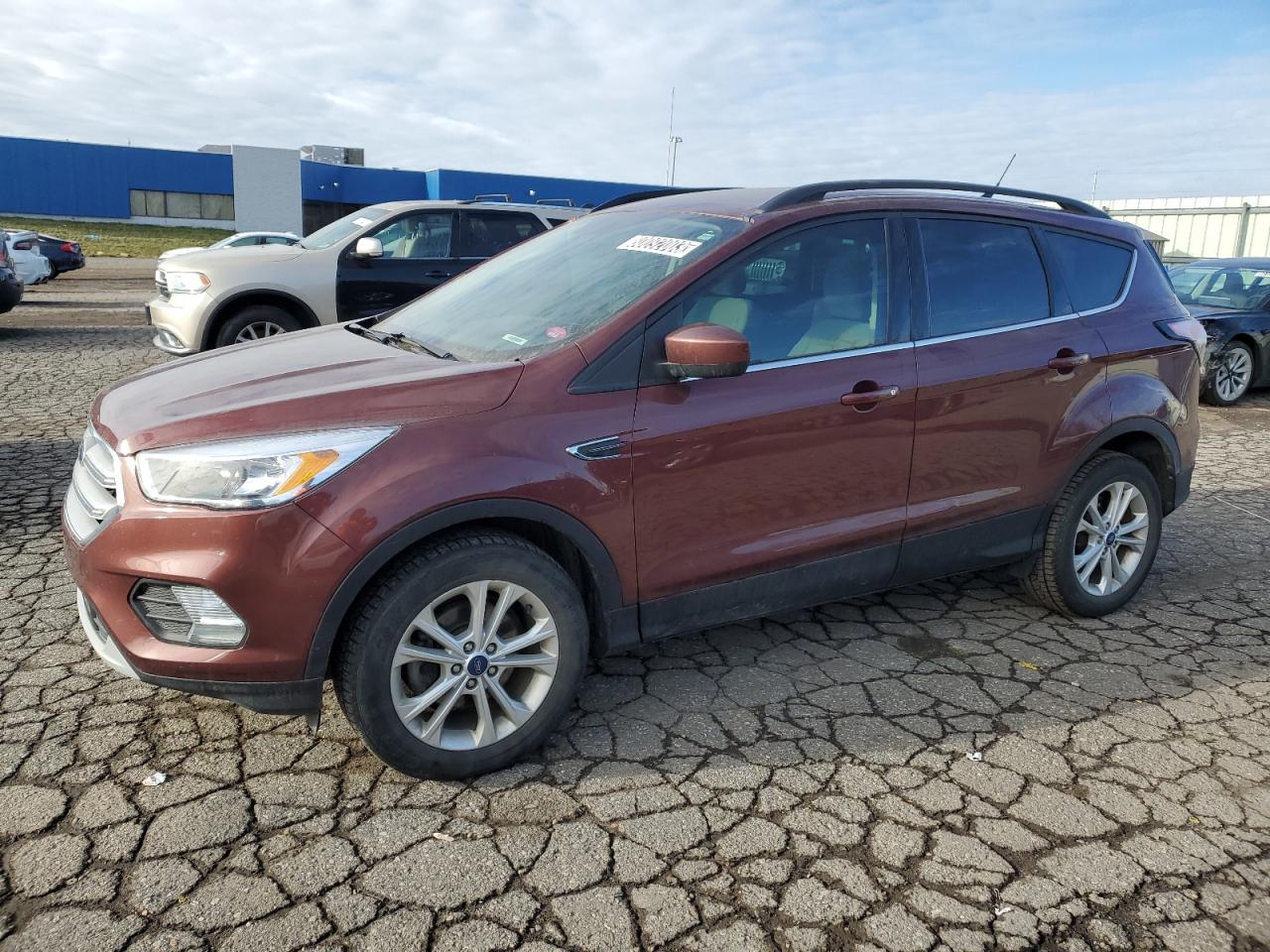 Изображение 1 2018 FORD ESCAPE SE 2018 с VIN 1FMCU0GD6JUC90681