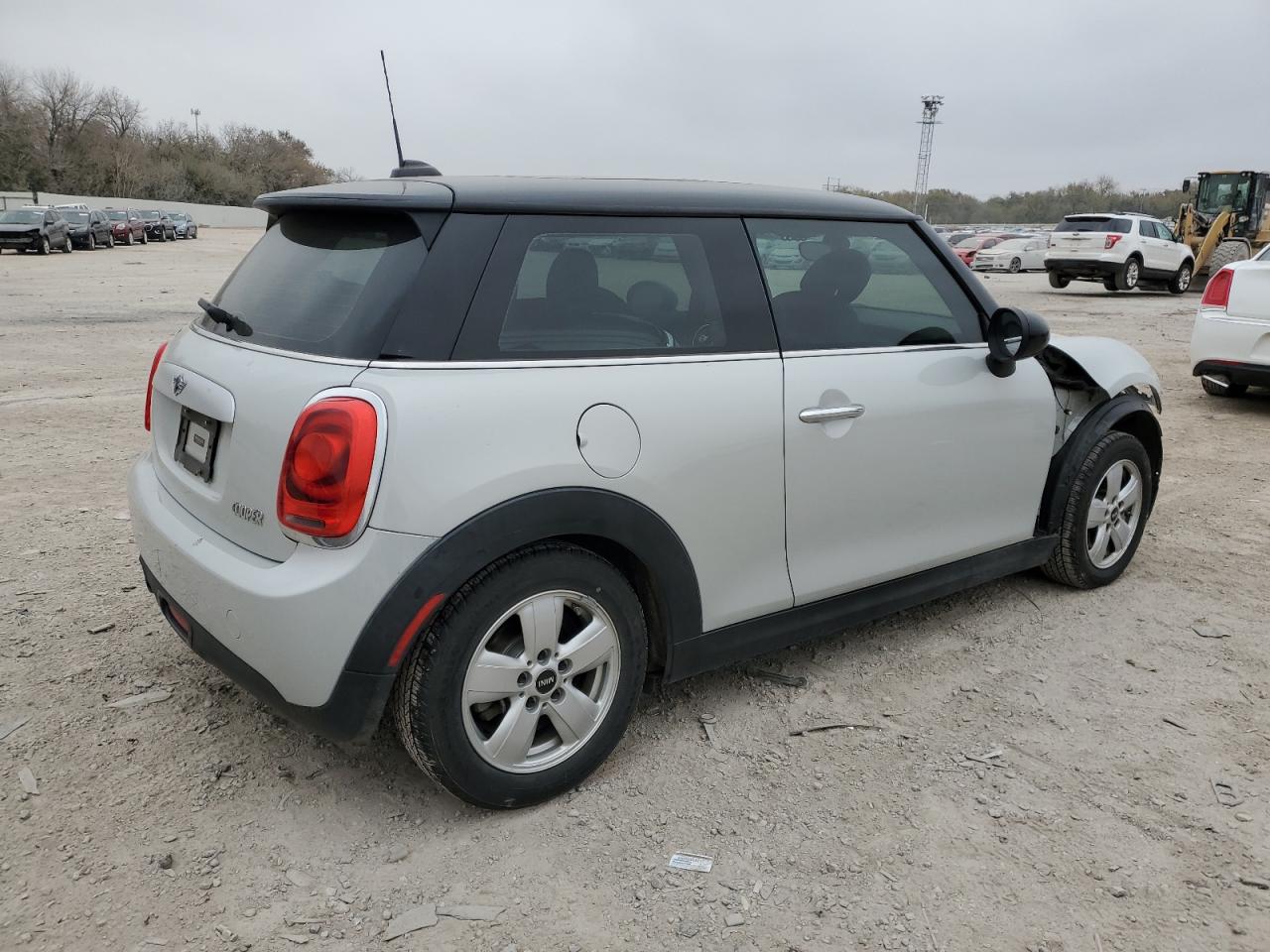 Image 3 of 2015 MINI COOPER  2015 with VIN WMWXM5C56F3A60556