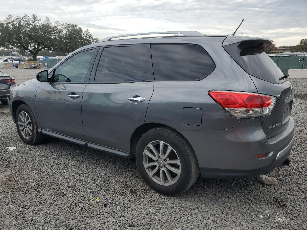Obraz 2 z 2016 NISSAN PATHFINDER S 2016 z VIN 5N1AR2MN9GC640482
