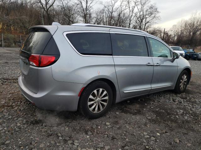Image 3 of 2019 CHRYSLER PACIFICA TOURING L 2019 with VIN 2C4RC1BG9KR652199