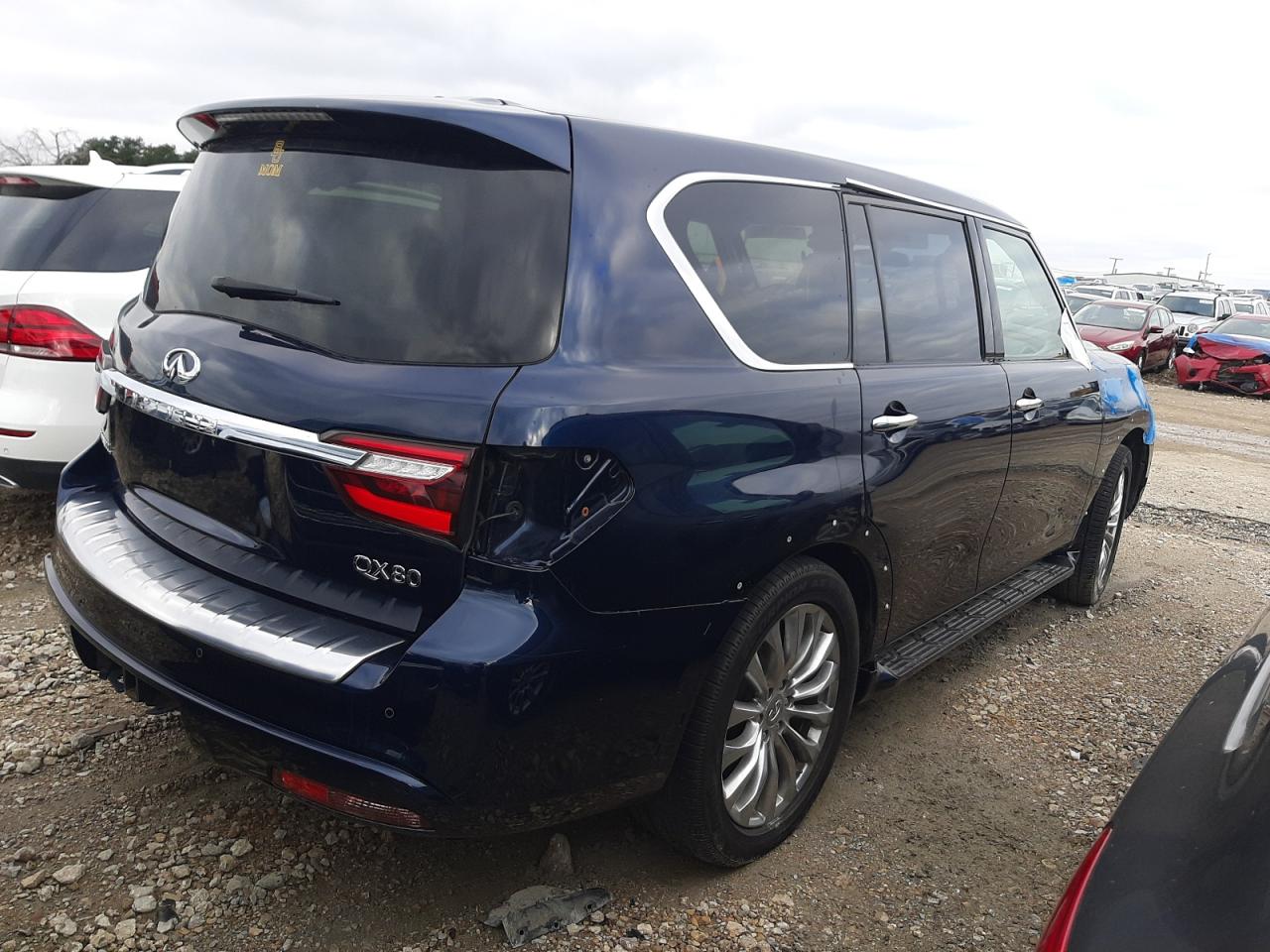 Image 3 of 2019 INFINITI QX80 LUXE 2019 with VIN JN8AZ2NE8K9234349