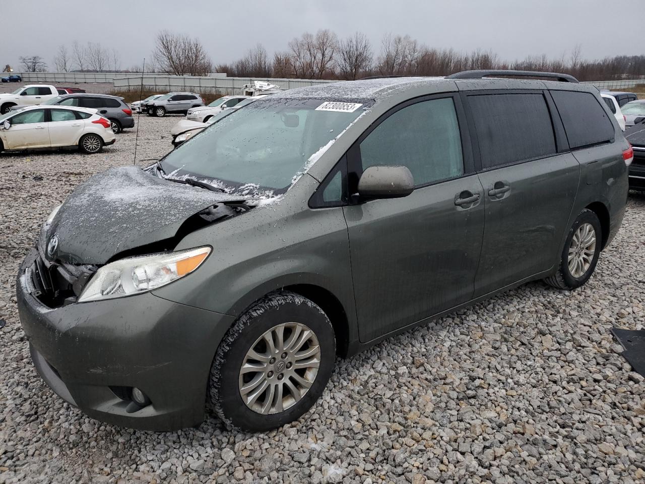Obraz 1 z 2011 TOYOTA SIENNA XLE 2011 z VIN 5TDYK3DC4BS134920