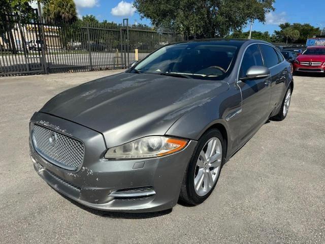 2011 JAGUAR XJL  2011 image
