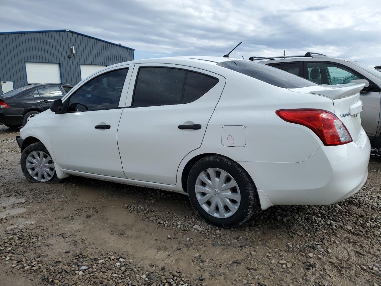 Изображение 2 2014 NISSAN VERSA S 2014 с VIN 3N1CN7AP1EL856763