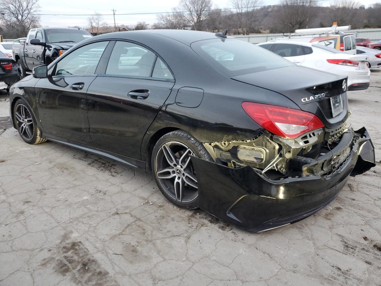 Image 2 of 2018 MERCEDES-BENZ CLA 250 2018 with VIN WDDSJ4EB6JN695960