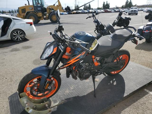 Obraz 2 z 2022 KTM 890 DUKE R 2022 z VIN VBKTU940XNM829205