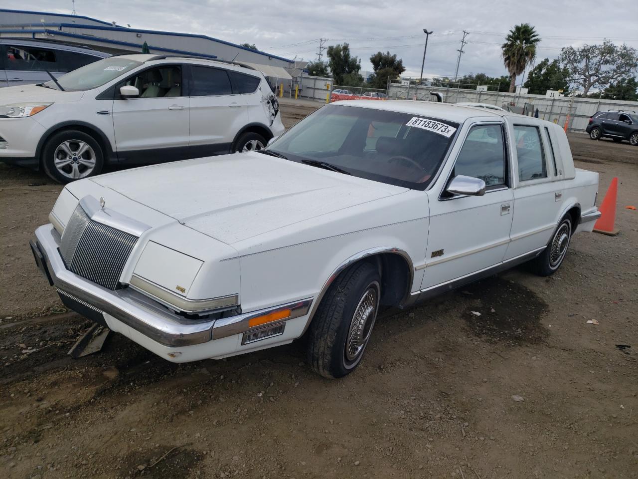 Image 1 of 1991 CHRYSLER IMPERIAL  1991 with VIN 1C3XY56L2MD276513