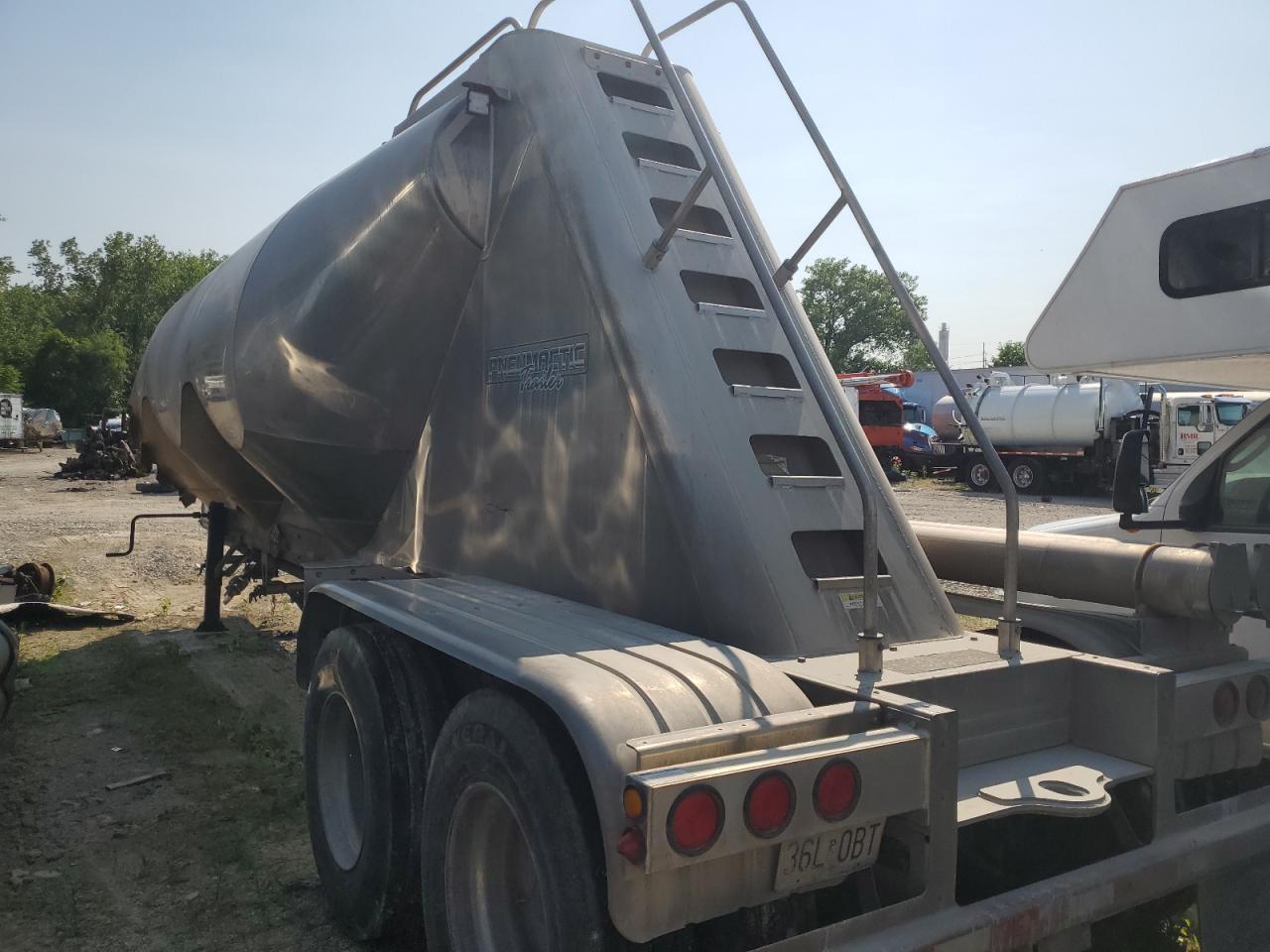Image 3 of 2019 MACT TL 2019 with VIN 5MATA4220KX050416
