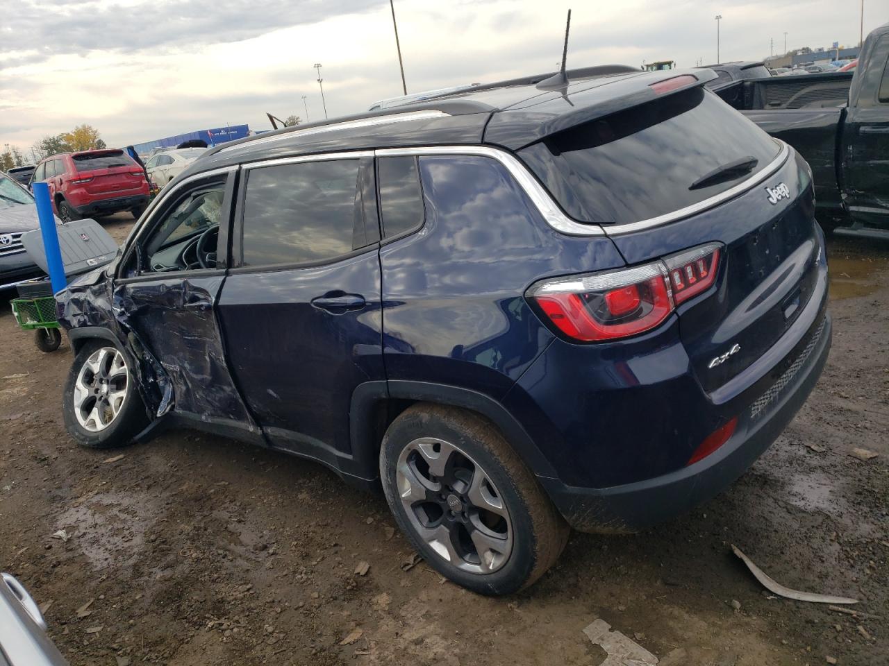 Image 2 of 2019 JEEP COMPASS LIMITED 2019 with VIN 3C4NJDCB6KT697266