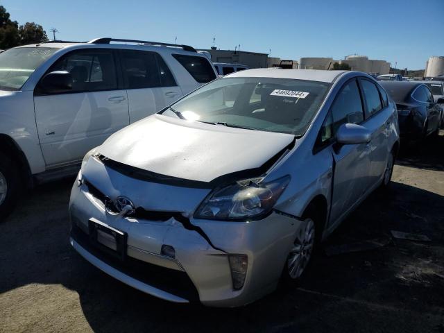 Image 1 of 2015 TOYOTA PRIUS PLUG-IN  2015 with VIN JTDKN3DP4F3068487