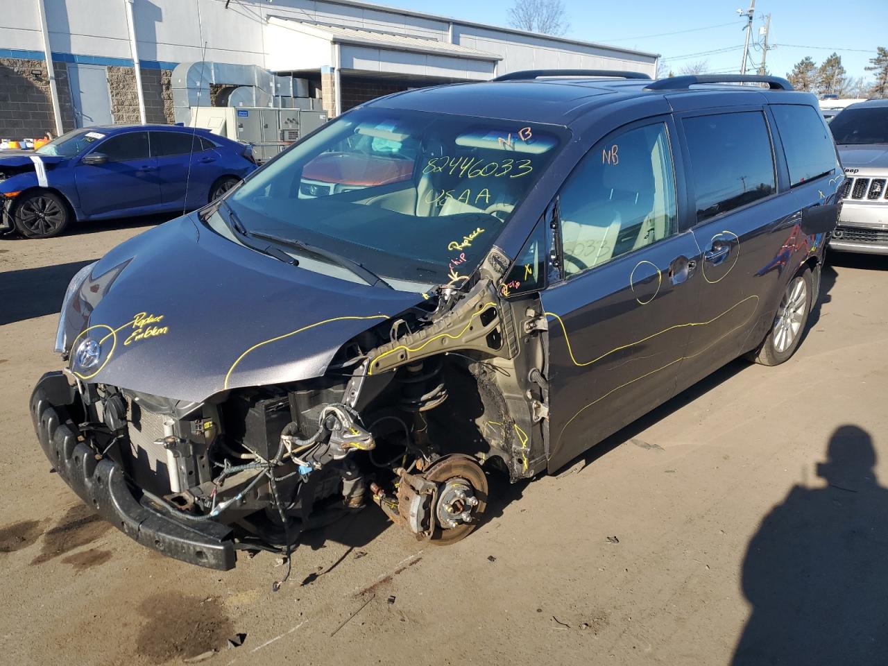 Изображение 2014 TOYOTA SIENNA XLE 2014