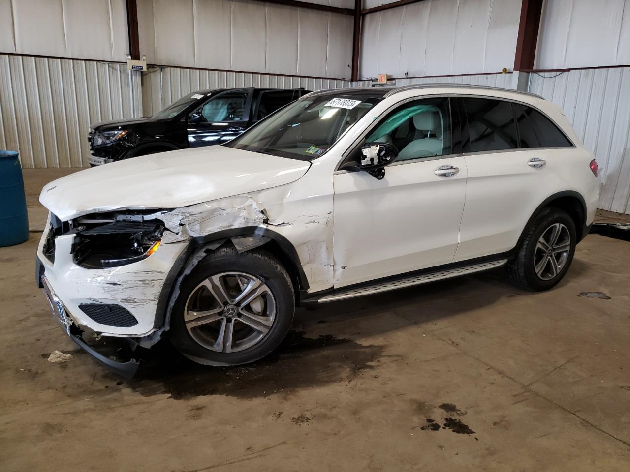 Image 1 of 2018 MERCEDES-BENZ GLC 300 4MATIC 2018 with VIN WDC0G4KB2JV058286