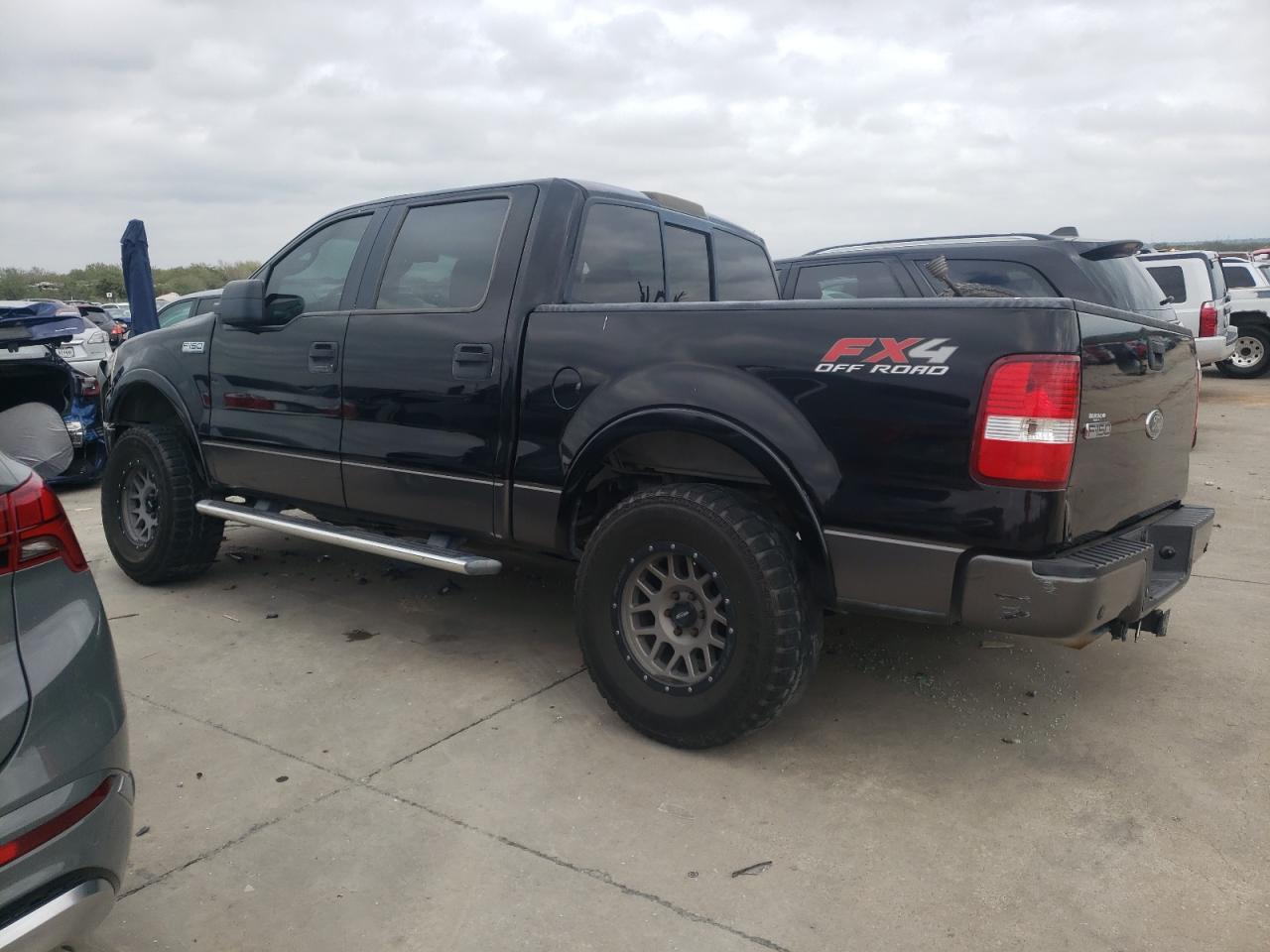 Image 2 of 2005 FORD F150 SUPERCREW 2005 with VIN 1FTPW14525FA64313