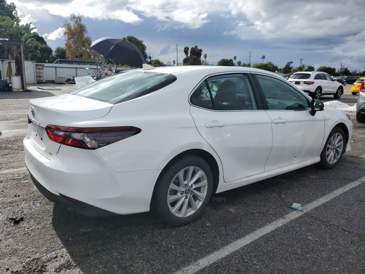 Изображение 3 2023 TOYOTA CAMRY LE 2023 с VIN 4T1C11AK6PU103583