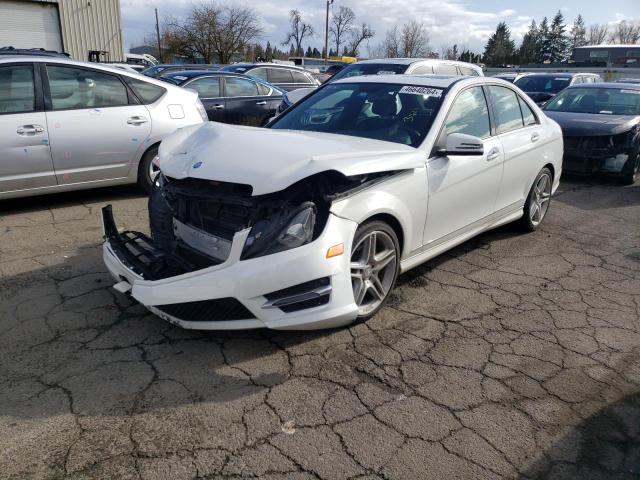 Obraz 1 z 2014 MERCEDES-BENZ C 250 2014 z VIN WDDGF4HB9EG234295