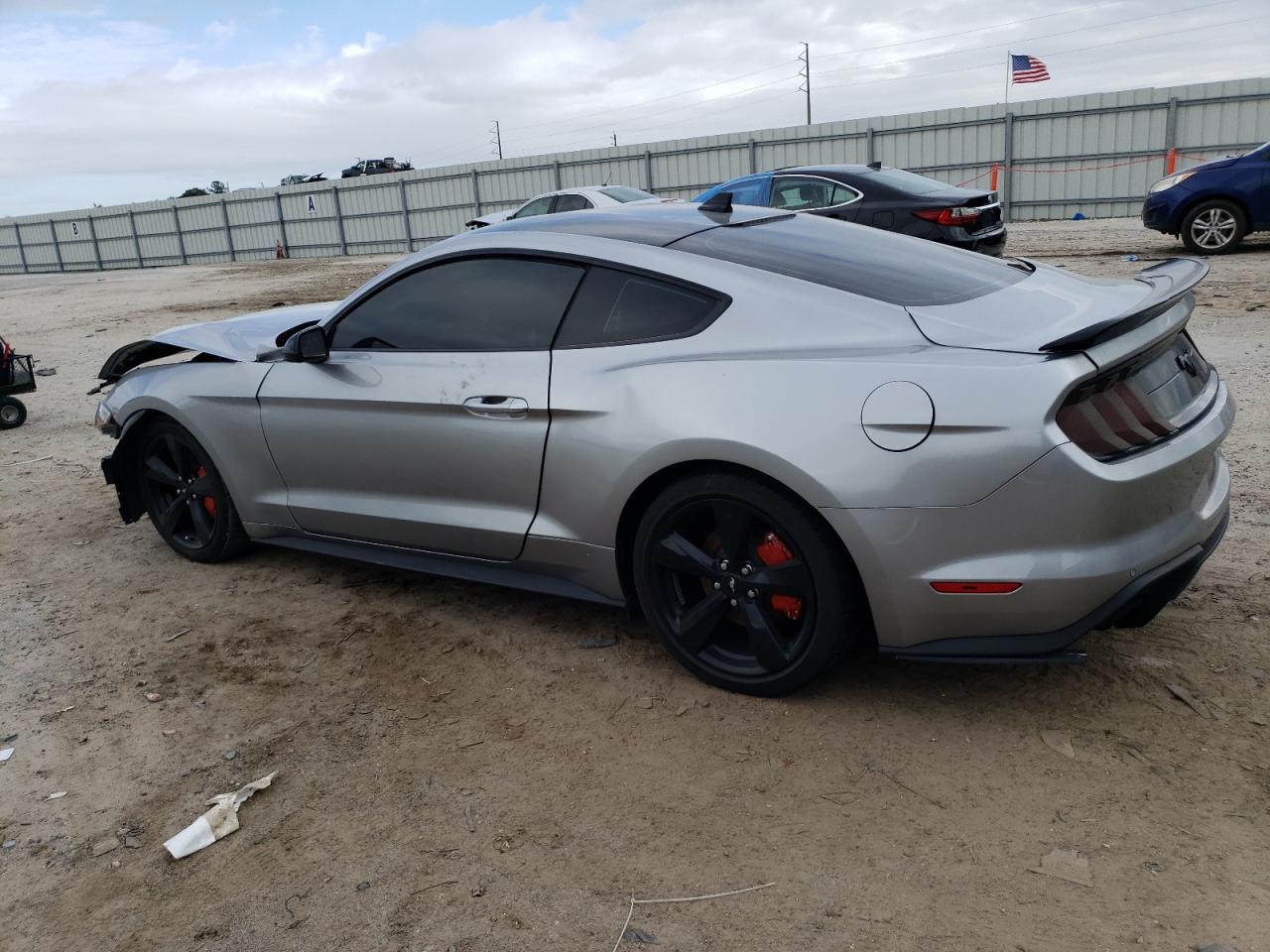 Image 2 of 2022 FORD MUSTANG  2022 with VIN 1FA6P8TH8N5108517