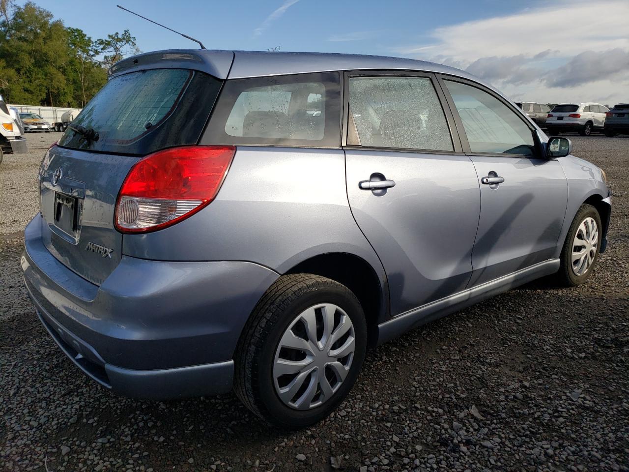 Obraz 3 z 2004 TOYOTA COROLLA MATRIX XR 2004 z VIN 2T1KR32E54C179821