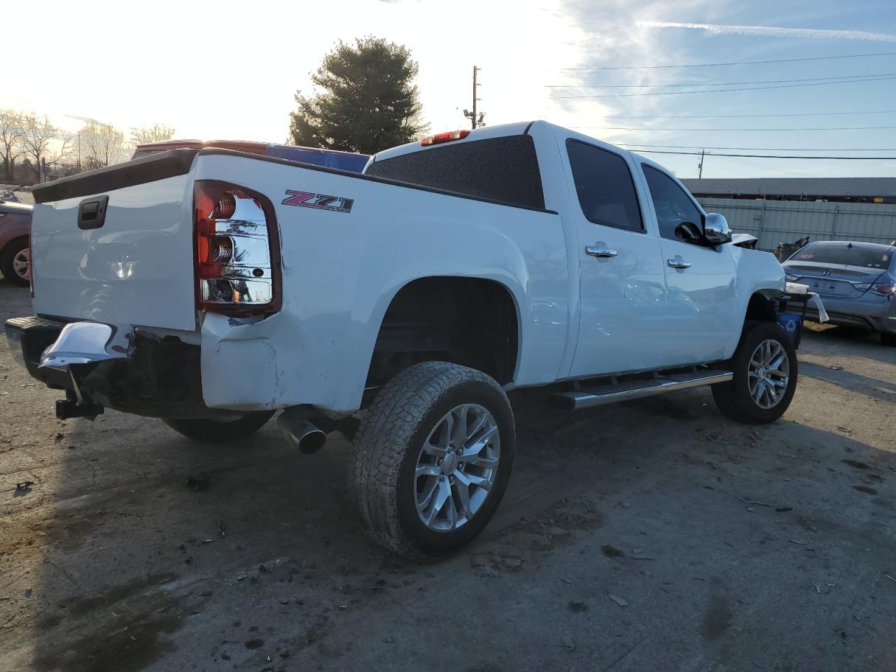 Obraz 3 z 2011 GMC SIERRA K1500 SLE 2011 z VIN 3GTP2VE3XBG358827