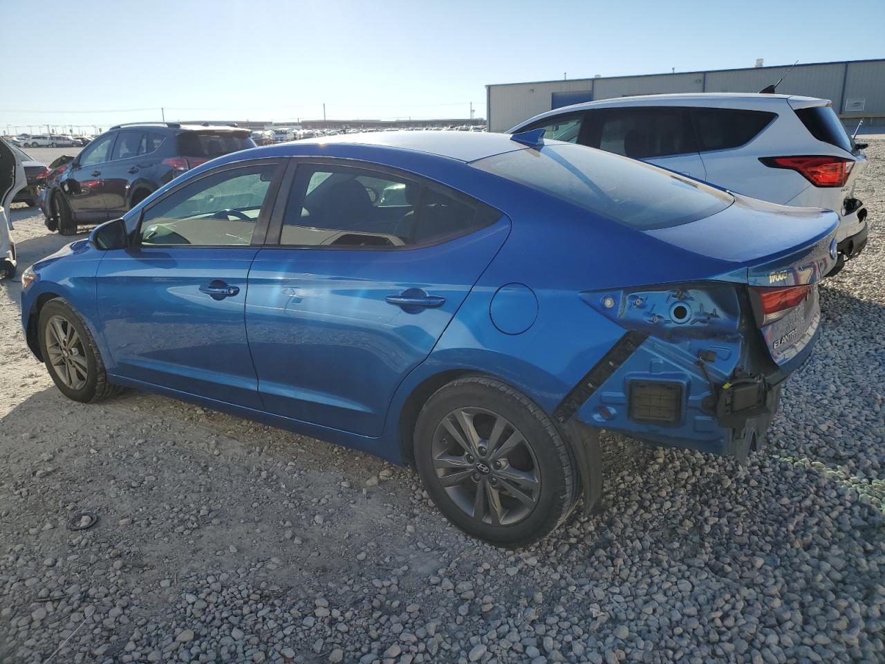 Obraz 2 z 2017 HYUNDAI ELANTRA SE 2017 z VIN 5NPD84LF2HH043738