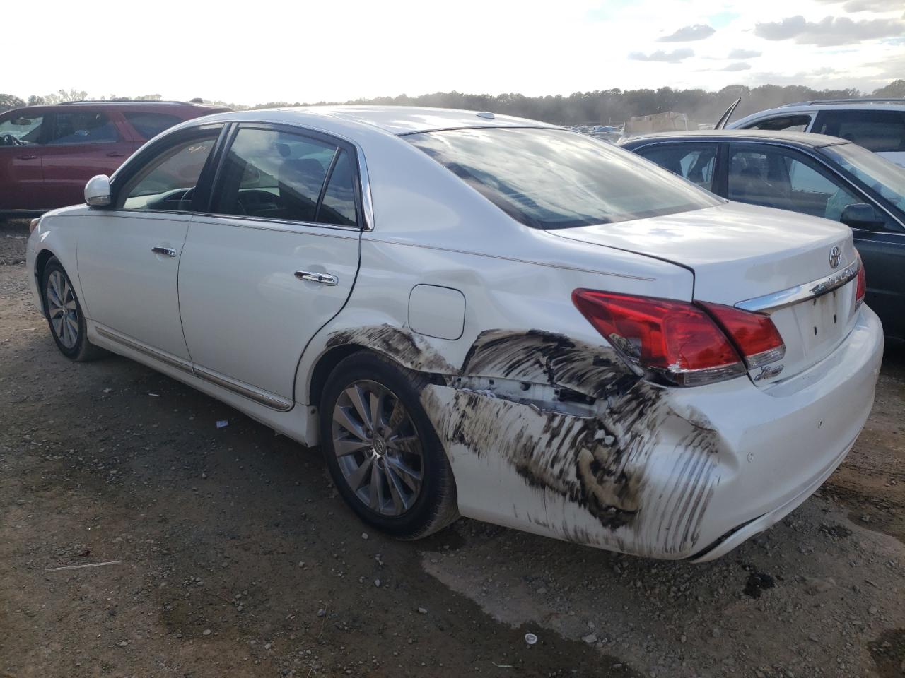 Image 2 of 2012 TOYOTA AVALON BASE 2012 with VIN 4T1BK3DB3CU463288