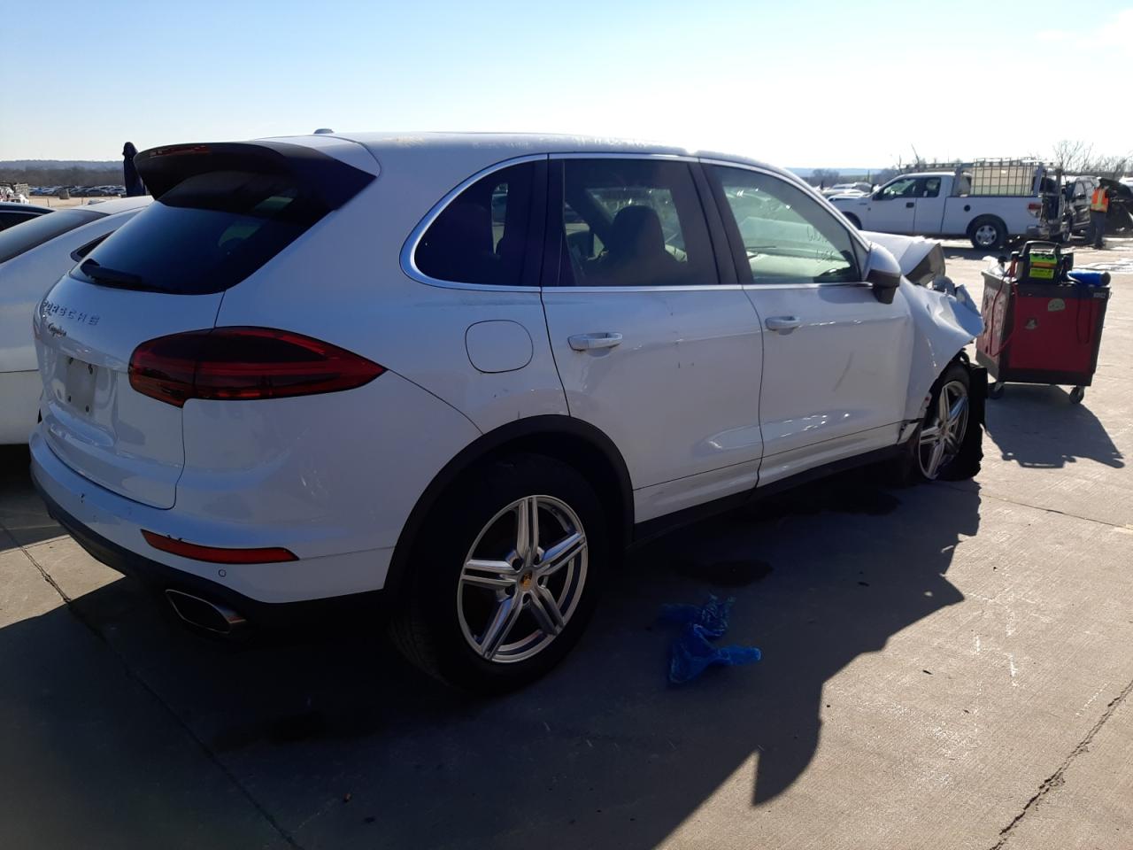 Изображение 3 2016 PORSCHE CAYENNE  2016 с VIN WP1AA2A24GLA05299