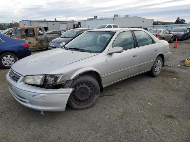 Изображение 1 2000 TOYOTA CAMRY CE 2000 с VIN 4T1BG22K7YU000303