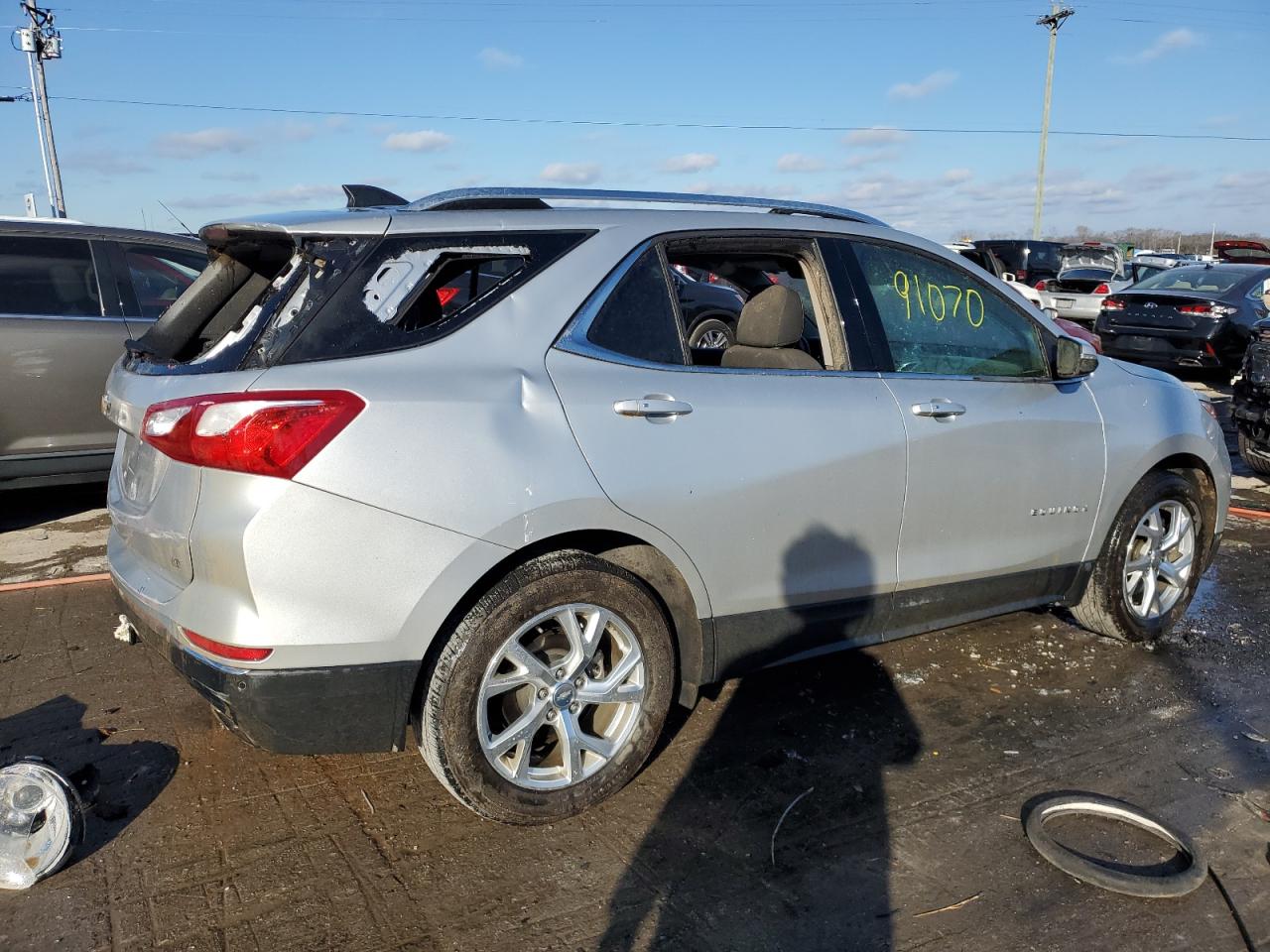 Image 3 of 2019 CHEVROLET EQUINOX LT 2019 with VIN 3GNAXLEX8KS644520