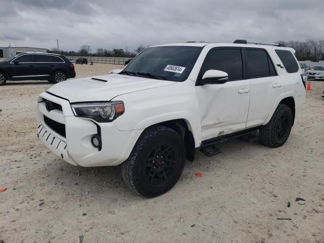 Obraz 1 z 2018 TOYOTA 4RUNNER SR5/SR5 PREMIUM 2018 z VIN JTEBU5JR6J5557602