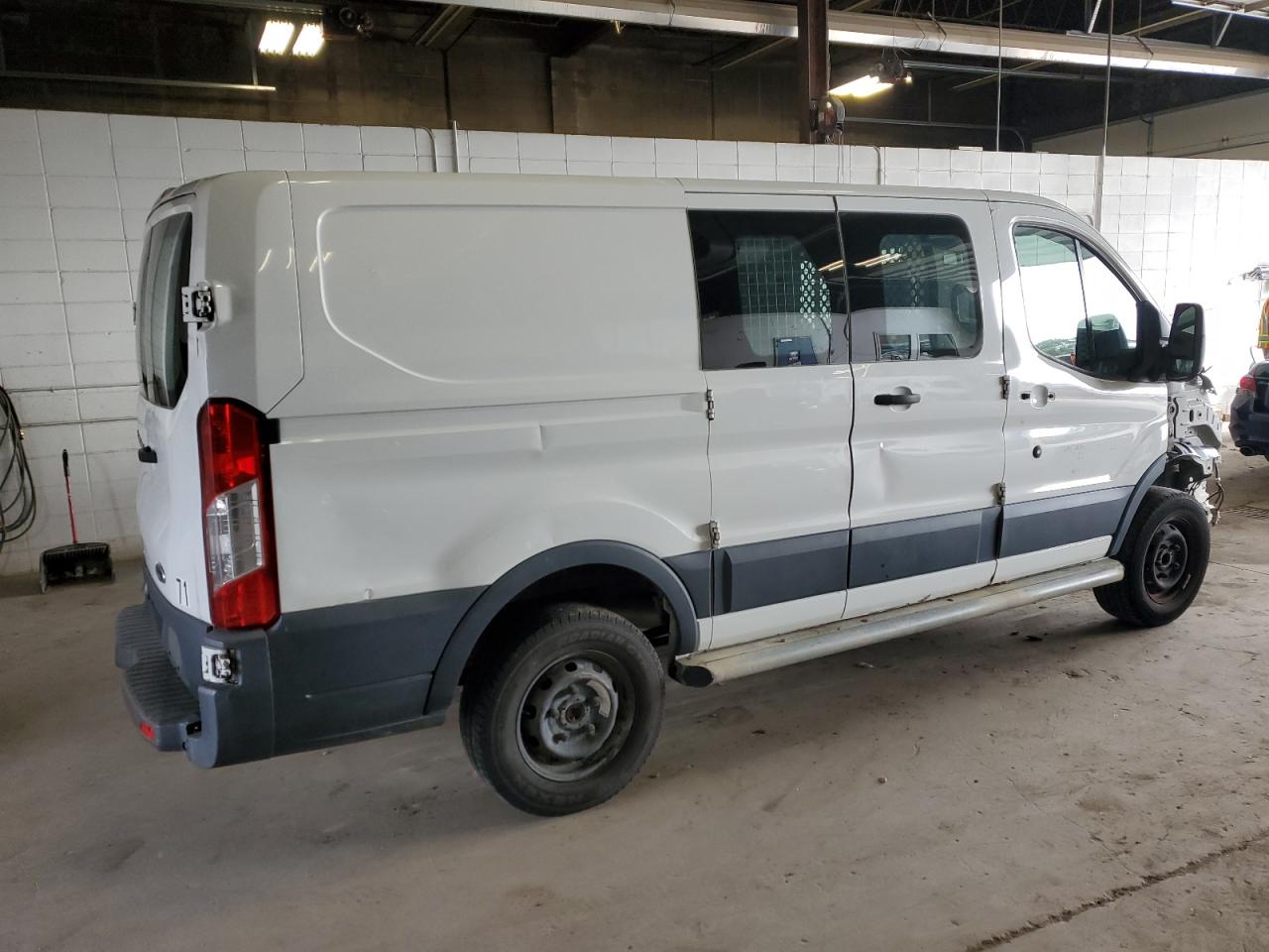 Image 3 of 2016 FORD TRANSIT T-250 2016 with VIN 1FTYR1ZM1GKB19839