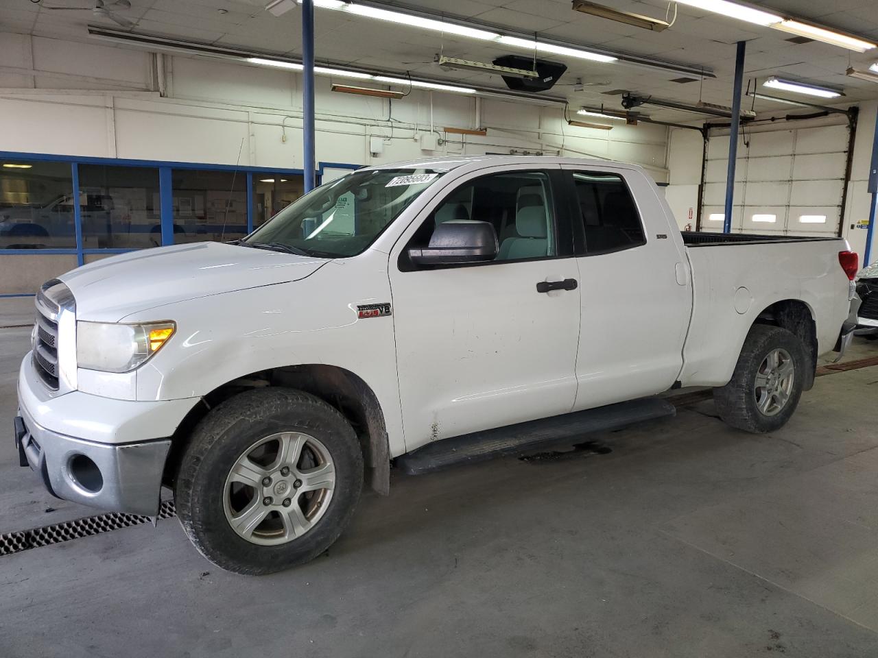 Изображение Toyota Tundra Double Cab Sr5 2012