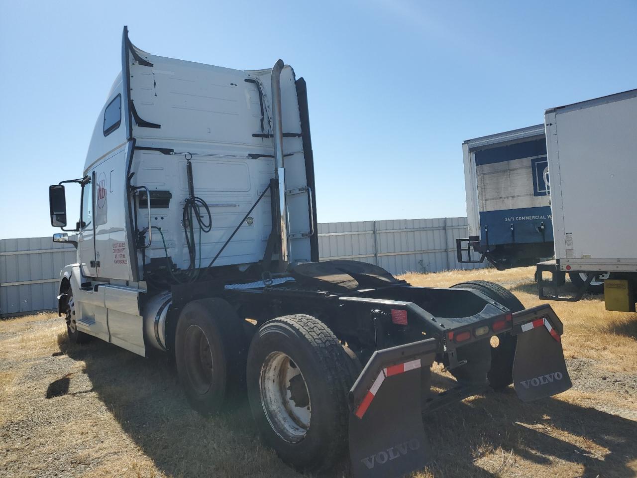 Obraz 3 z 2016 VOLVO VN VNL 2016 z VIN 4V4NC9EH9GN940623