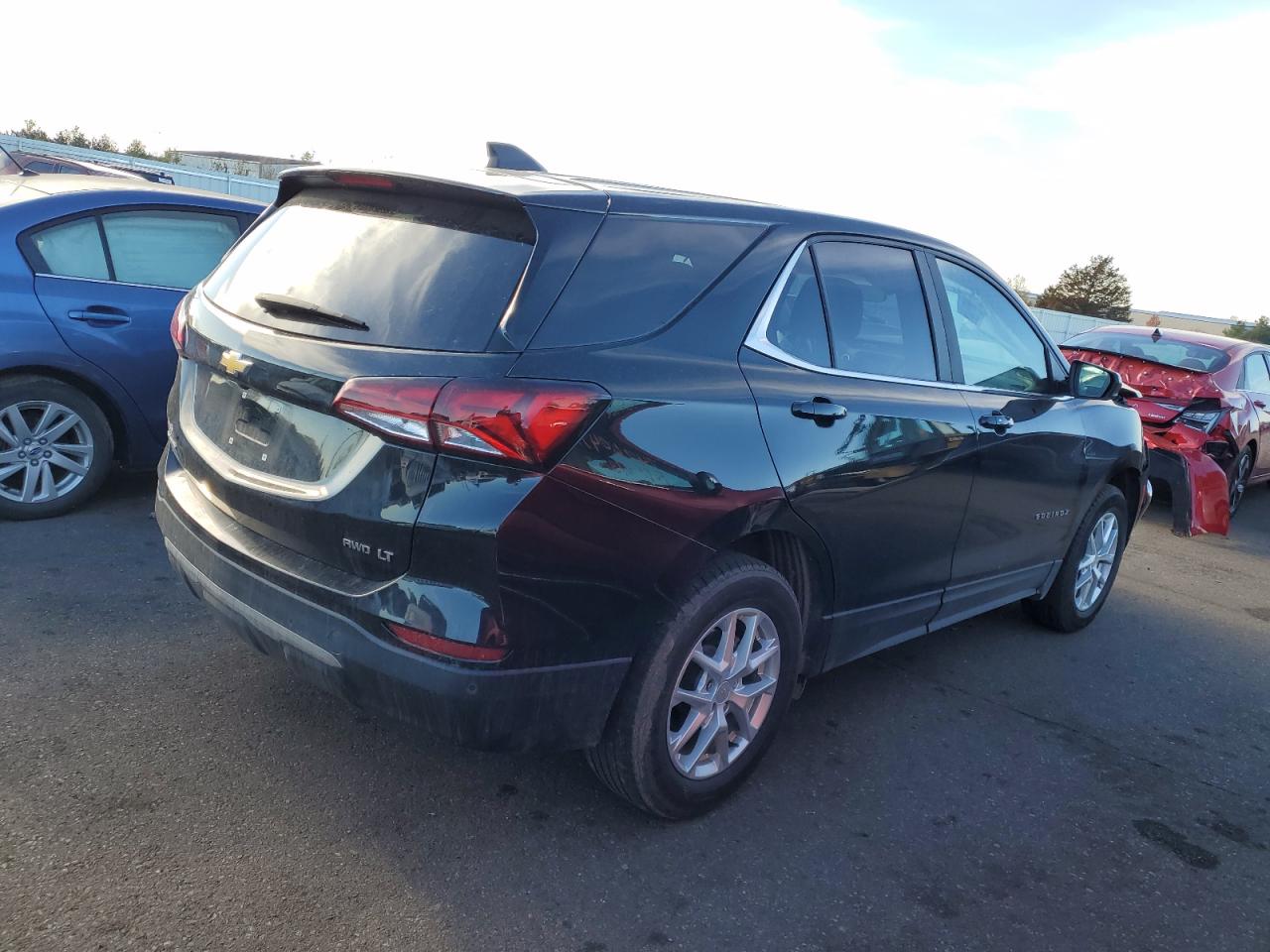 Image 3 of 2022 CHEVROLET EQUINOX LT 2022 with VIN 3GNAXUEV4NL111938