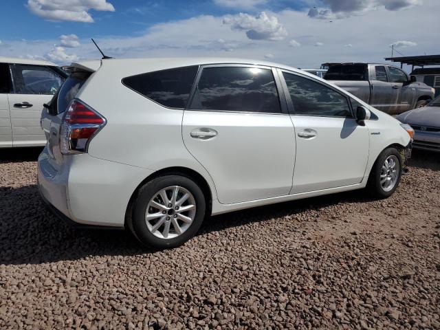 Image 3 of 2015 TOYOTA PRIUS V  2015 with VIN JTDZN3EU7FJ028371