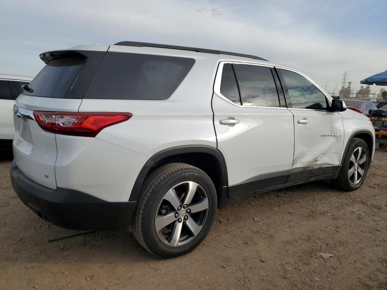 Изображение 3 2019 CHEVROLET TRAVERSE LT 2019 с VIN 1GNERHKW7KJ289751