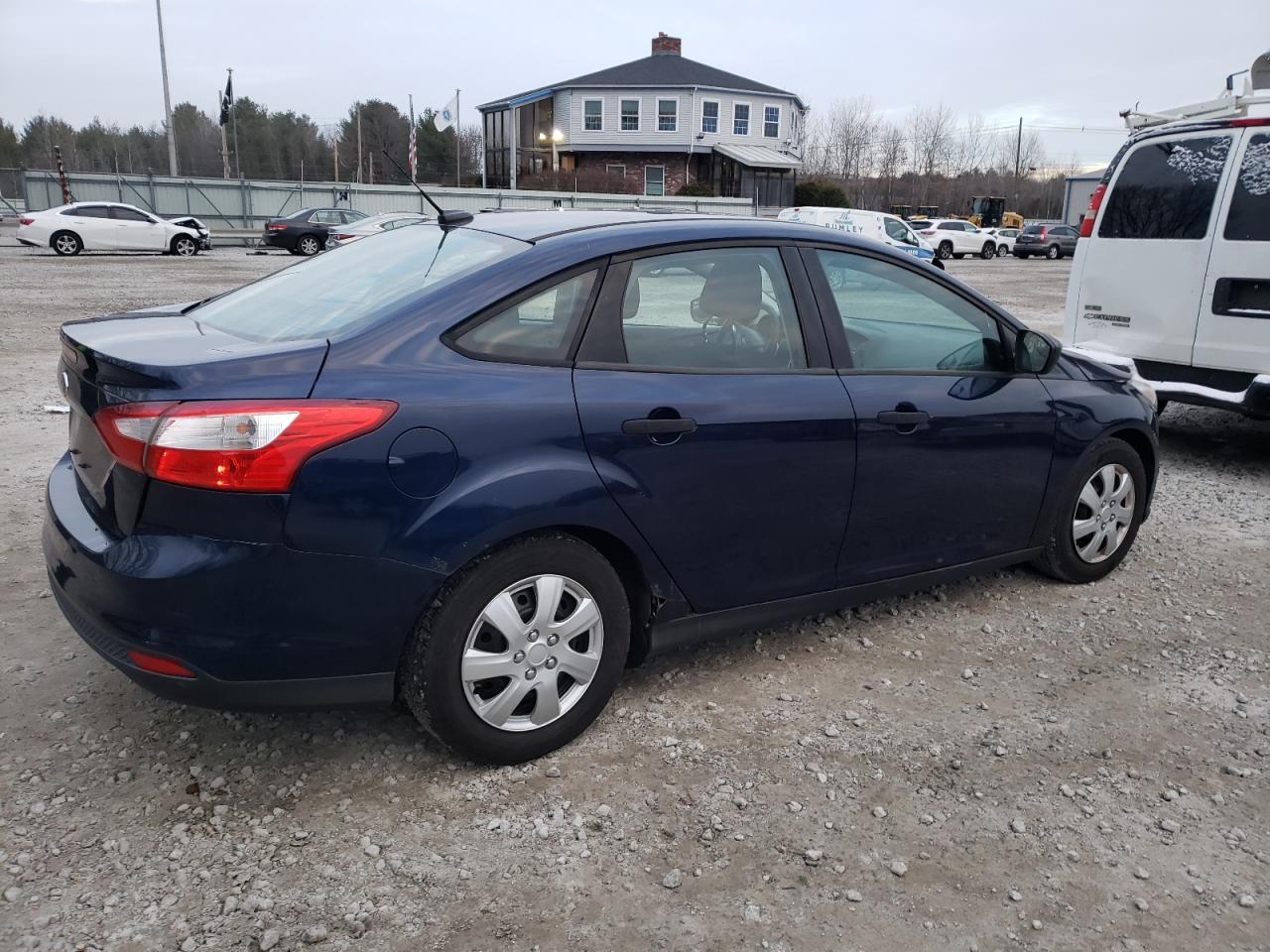 Obraz 3 z 2012 FORD FOCUS S 2012 z VIN 1FAHP3E22CL156429