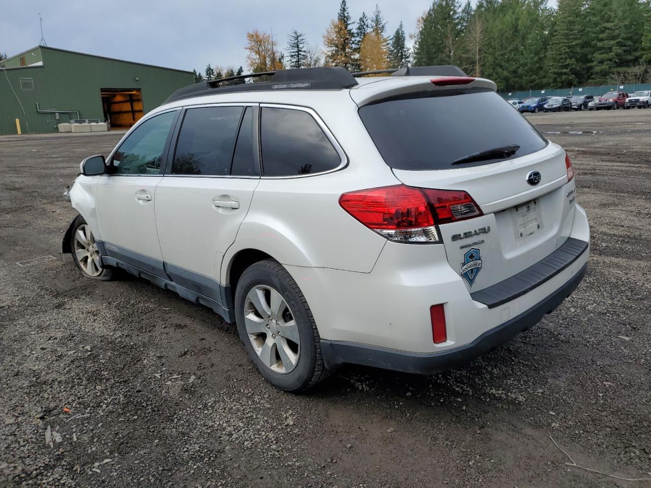 Image 2 of 2011 SUBARU OUTBACK 3.6R PREMIUM 2011 with VIN 4S4BRDHC6B2329325