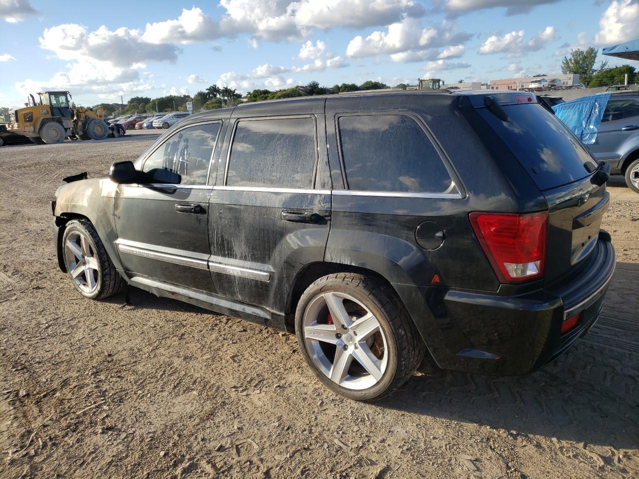 Image 2 of 2009 JEEP GRAND CHEROKEE SRT-8 2009 with VIN 1J8HR78W79C554070