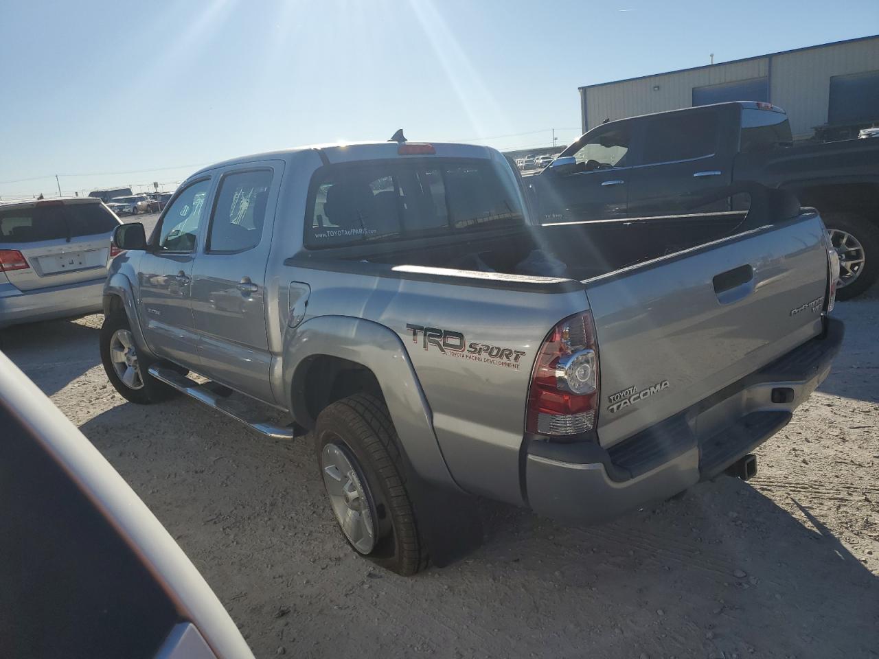 Image 2 of 2015 TOYOTA TACOMA DOUBLE CAB PRERUNNER 2015 with VIN 5TFJU4GN4FX079402