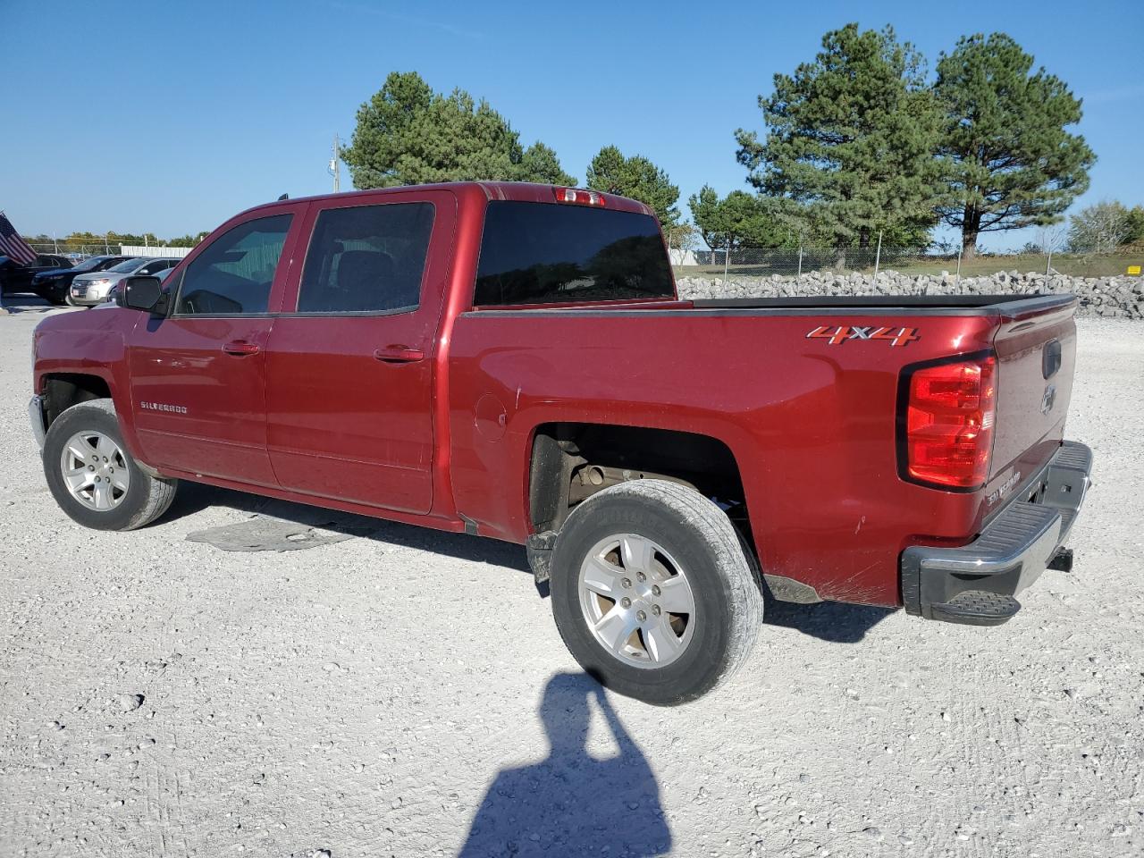 Изображение 2 2018 CHEVROLET SILVERADO K1500 LT 2018 с VIN 3GCUKRECXJG418131