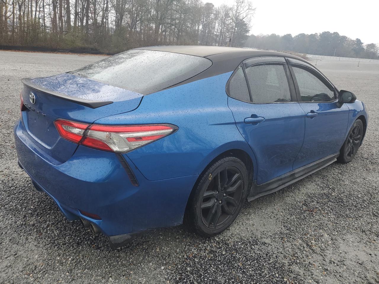 Obraz 3 z 2018 TOYOTA CAMRY L 2018 z VIN 4T1B11HK0JU079631