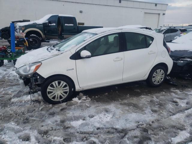 2016 TOYOTA PRIUS C  2016 image